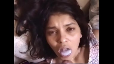 Czech3x net mom wakes son up by sucking dick